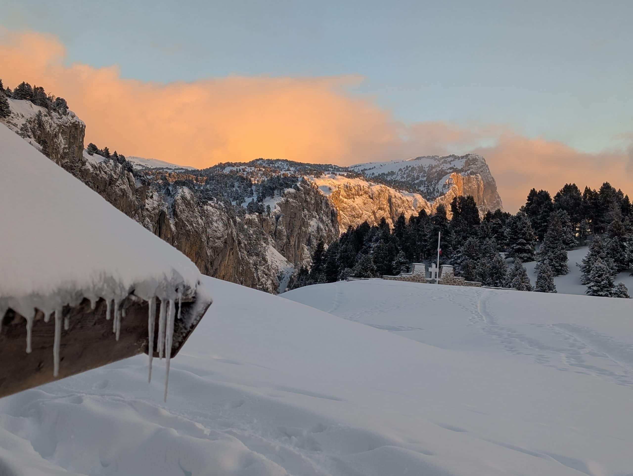 trek dans le Vercors, en hiver avec un guide Grand Angle